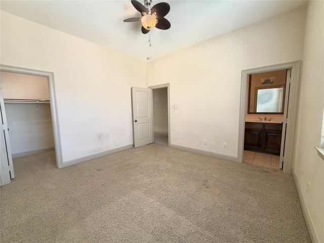 10555 Steinbeck Lane, Irving, TX 75063