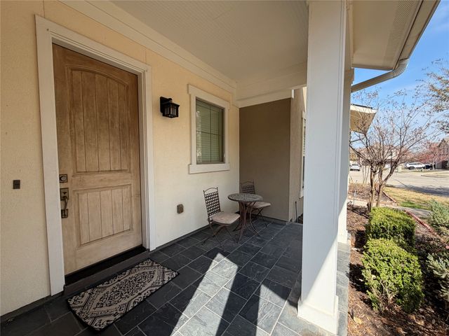 10555 Steinbeck Lane, Irving, TX 75063