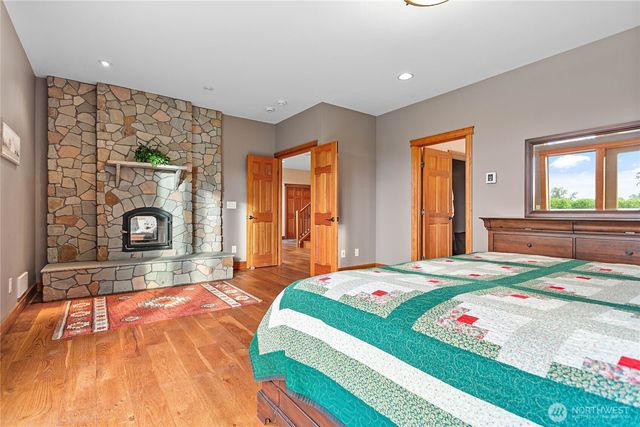 2692 H Street Road, Blaine, WA 98230