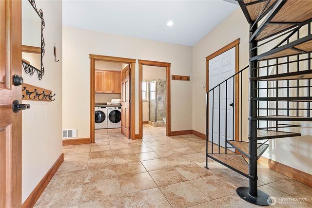 2692 H Street Road, Blaine, WA 98230