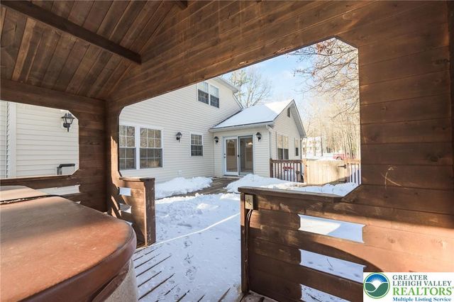 118 Sterner Run Road, Polk Twp, PA 18058