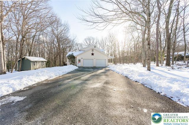 118 Sterner Run Road, Polk Twp, PA 18058