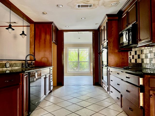 1501 Springdale St., Longview, TX 75604