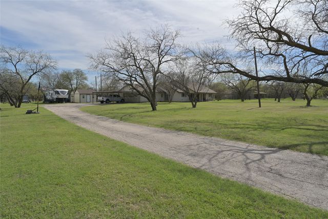 9508 Kelly Lane, Alvarado, TX 76009
