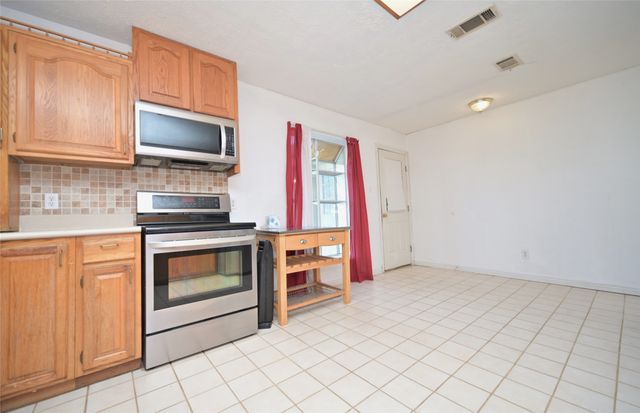 9508 Kelly Lane, Alvarado, TX 76009