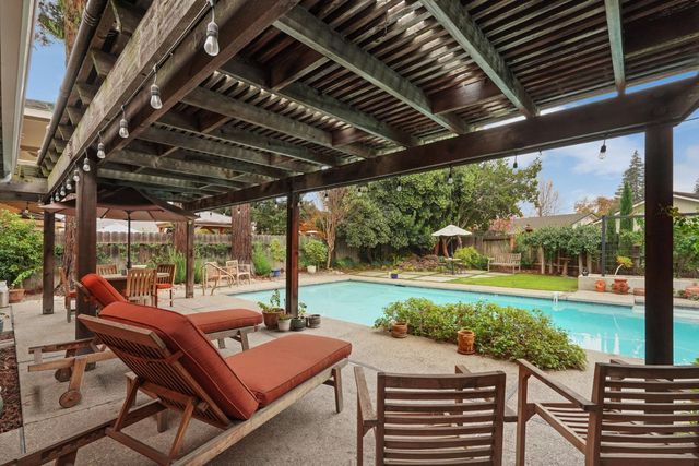 4368 Boulder Creek Cir, Stockton, CA 95219