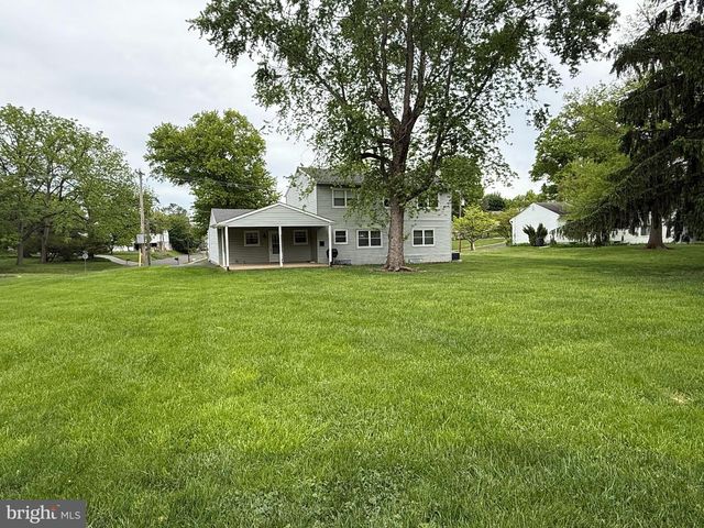 2420 EXTON RD, Hatboro, PA 19040