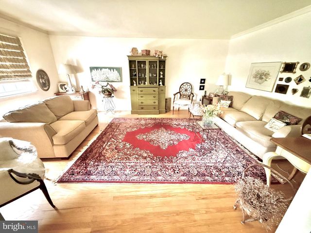 2420 EXTON RD, Hatboro, PA 19040