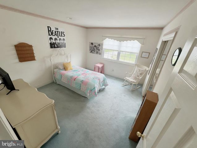 2420 EXTON RD, Hatboro, PA 19040