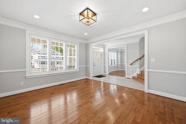 9705 MONTAUK AVE, Bethesda, MD 20817