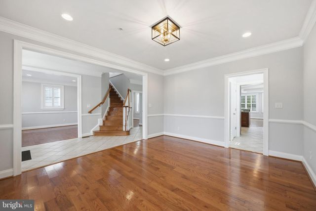 9705 MONTAUK AVE, Bethesda, MD 20817