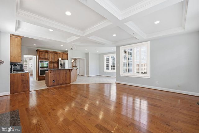 9705 MONTAUK AVE, Bethesda, MD 20817