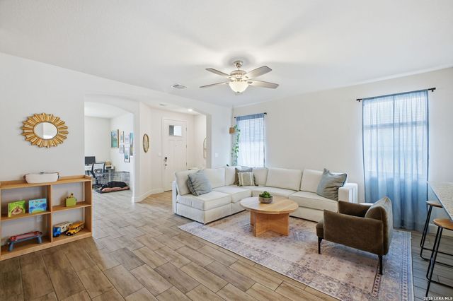 4717 Club Face, San Antonio, TX 78261