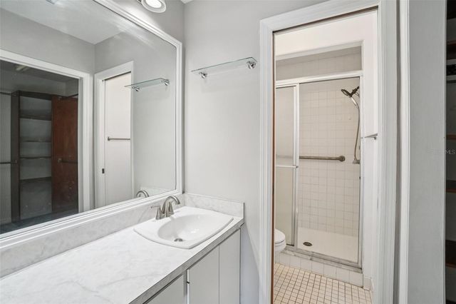 2024 W SITKA STREET, Tampa, FL 33604