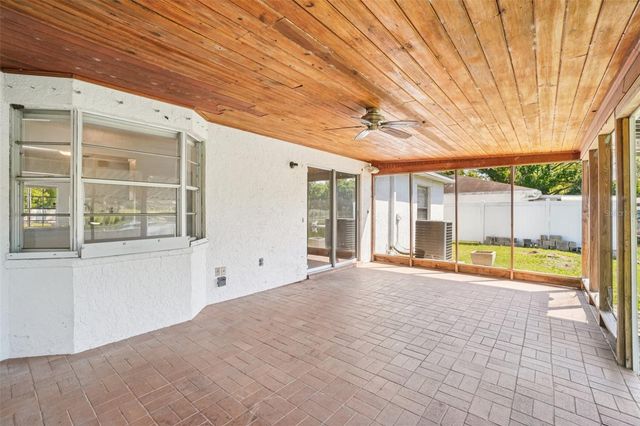 2024 W SITKA STREET, Tampa, FL 33604