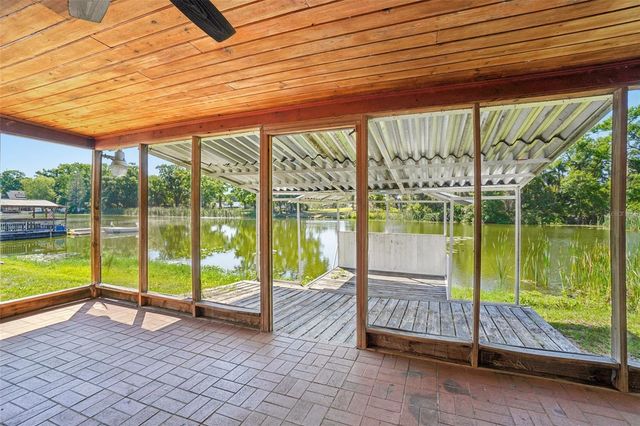 2024 W SITKA STREET, Tampa, FL 33604