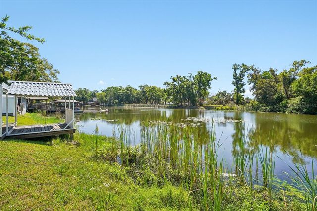 2024 W SITKA STREET, Tampa, FL 33604