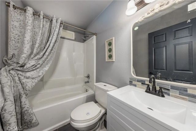 824 Hartzell Avenue, Redlands, CA 92374