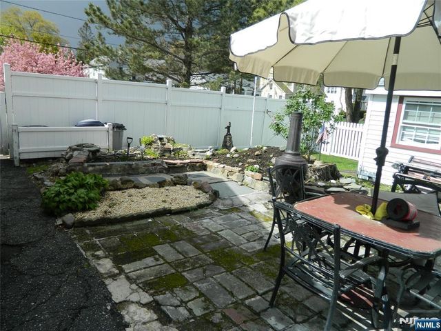 20 Saint Charles Avenue, Caldwell, NJ 07006