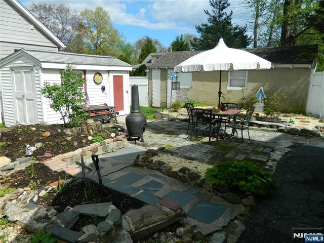 20 Saint Charles Avenue, Caldwell, NJ 07006