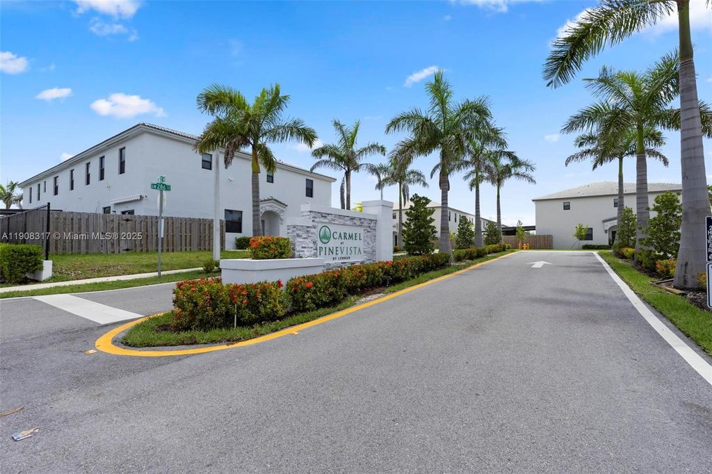 13043 SW 286th Way, Homestead, FL 33033