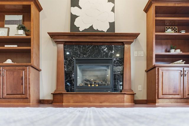 3895 SHOREBIRD COURT, Oshkosh, WI 54904