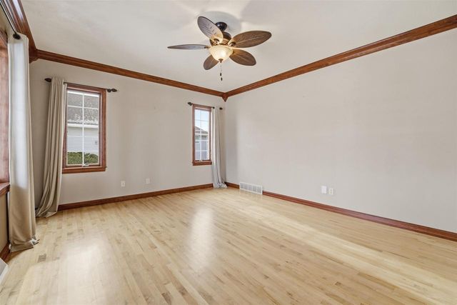 3895 SHOREBIRD COURT, Oshkosh, WI 54904