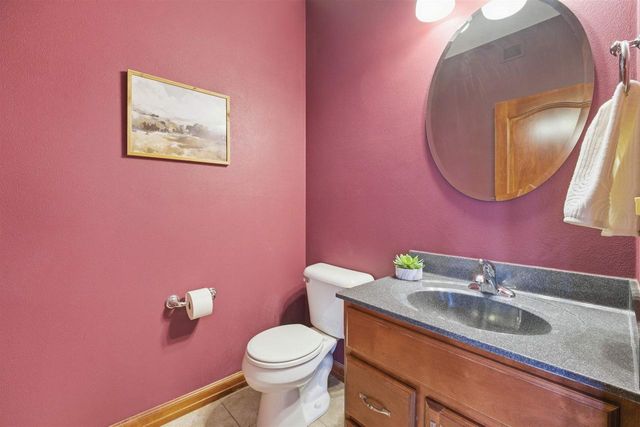 3895 SHOREBIRD COURT, Oshkosh, WI 54904