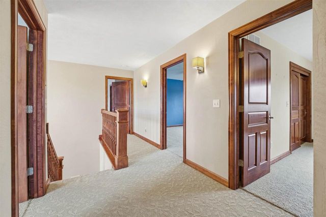 3895 SHOREBIRD COURT, Oshkosh, WI 54904