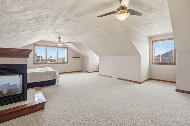 3895 SHOREBIRD COURT, Oshkosh, WI 54904