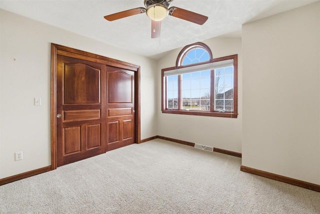 3895 SHOREBIRD COURT, Oshkosh, WI 54904