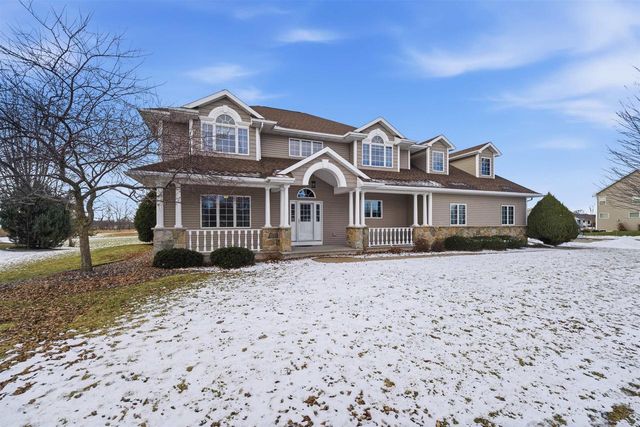 3895 SHOREBIRD COURT, Oshkosh, WI 54904