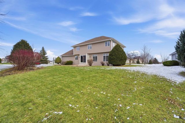 3895 SHOREBIRD COURT, Oshkosh, WI 54904