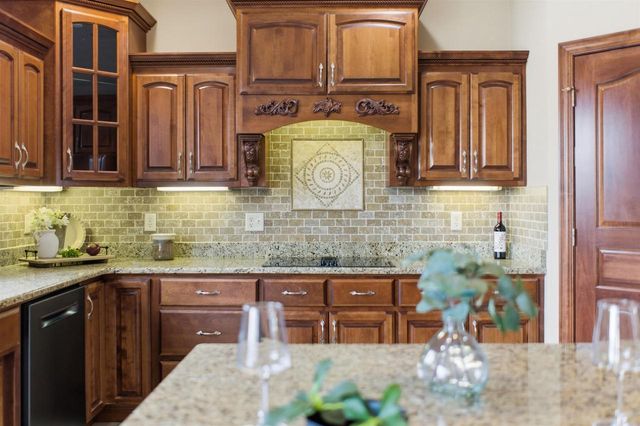 3895 SHOREBIRD COURT, Oshkosh, WI 54904