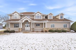 3895 SHOREBIRD COURT, Oshkosh, WI 54904
