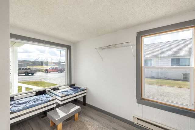 8915 E Grace Ave, Spokane, WA 99212