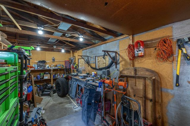 8915 E Grace Ave, Spokane, WA 99212