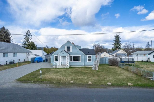 8915 E Grace Ave, Spokane, WA 99212