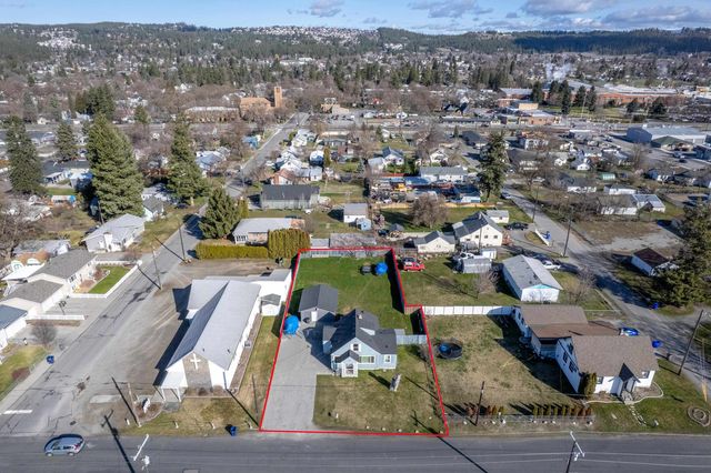 8915 E Grace Ave, Spokane, WA 99212