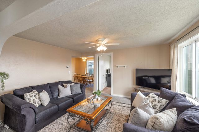 8915 E Grace Ave, Spokane, WA 99212