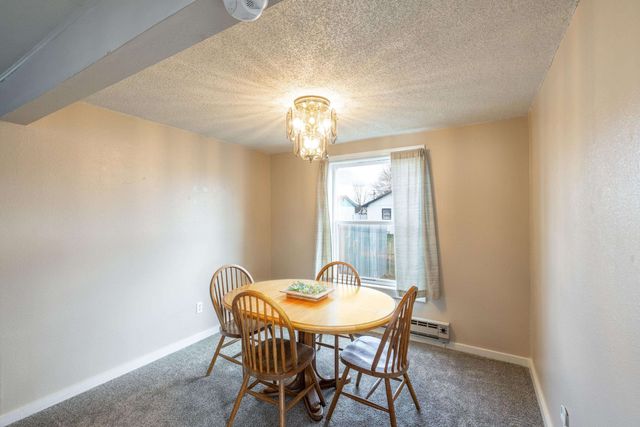 8915 E Grace Ave, Spokane, WA 99212