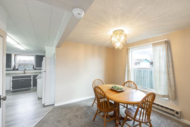 8915 E Grace Ave, Spokane, WA 99212