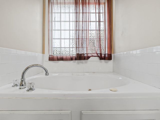 887 Champion Ferry Rd, Gaffney, SC 29341