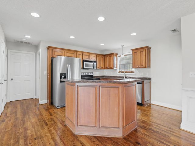 887 Champion Ferry Rd, Gaffney, SC 29341