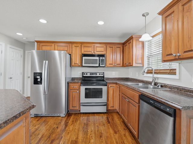 887 Champion Ferry Rd, Gaffney, SC 29341