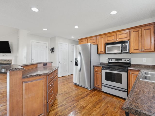 887 Champion Ferry Rd, Gaffney, SC 29341