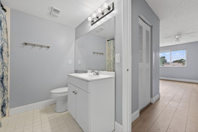 9977 Westview Drive 136, Coral Springs, FL 33076