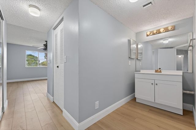 9977 Westview Drive 136, Coral Springs, FL 33076