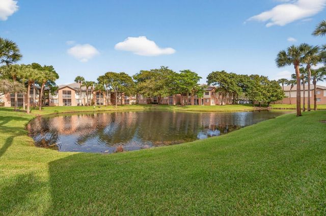 9977 Westview Drive 136, Coral Springs, FL 33076