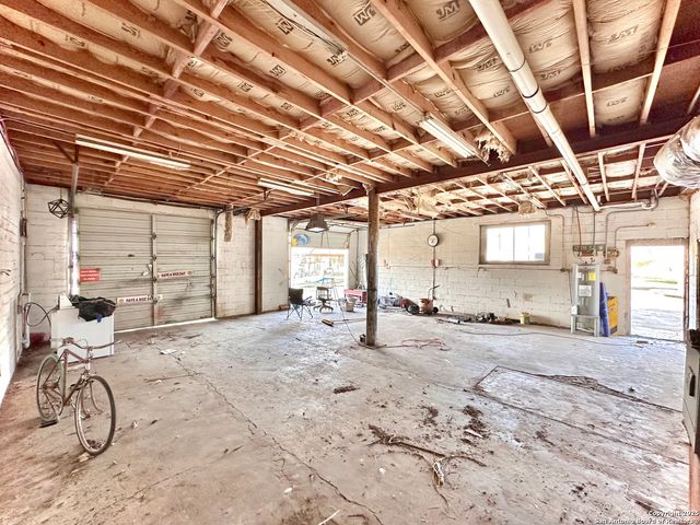 2103 Fm 2790, Lytle, TX 78052